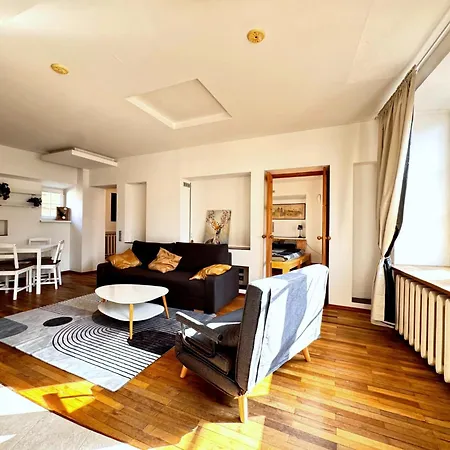 Old Town Heart Self Check-in Ign6 *