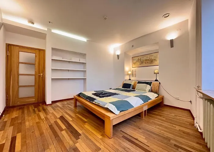 Old Town Hideout Self Check-in Ign6