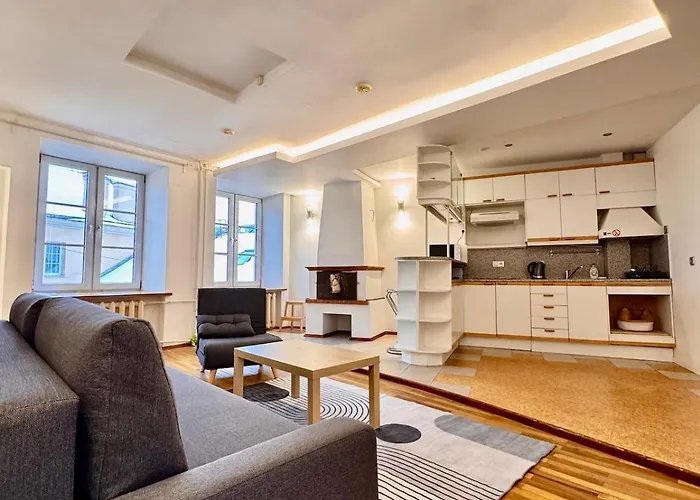 Old Town Hideout Self Check-in Ign6